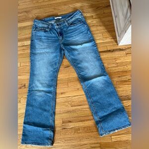 Levi’s Superlow bootcut jeans